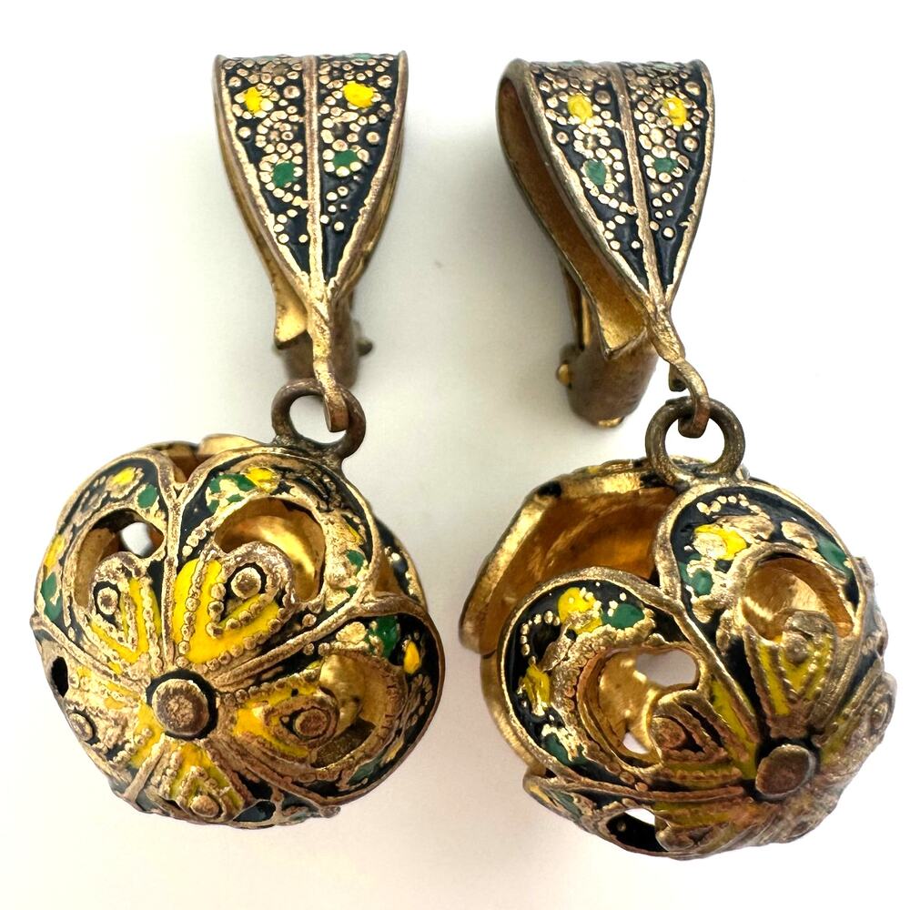 Vintage Spanish Damascene gold tone green black enamel clip on ball earrings